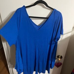💜 1X Blue Flowy V-Neck Women's Top